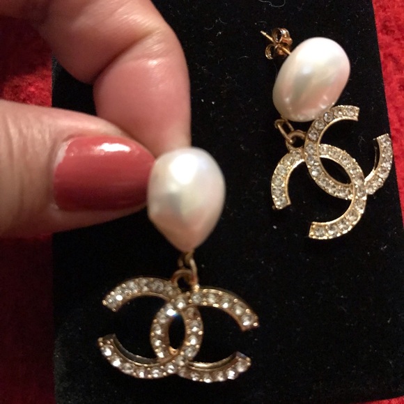 Akoya sea Pearl earrings - Picture 6 of 16